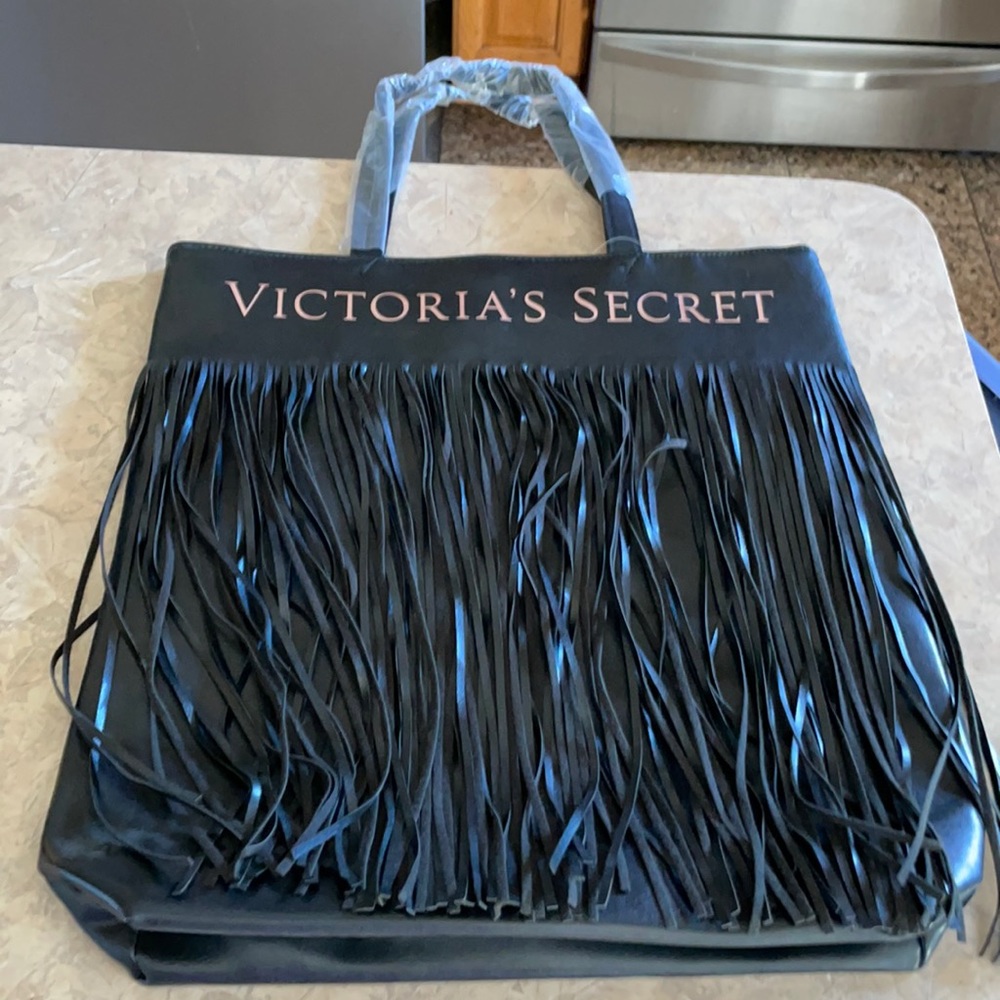 *New * Victoria Secret fringe tote